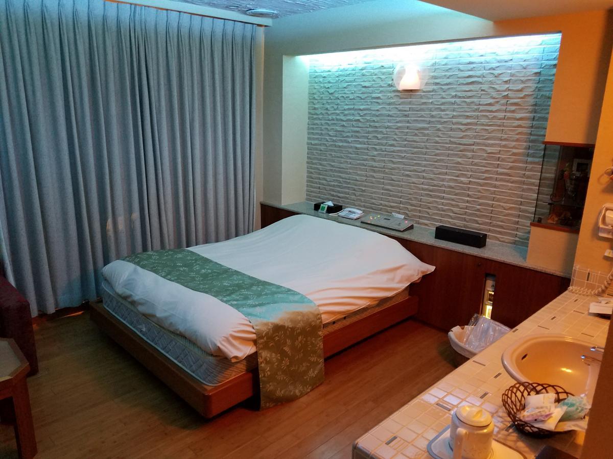 Eight Prince Hotel -Adult Only- Tokorozawa Exterior foto